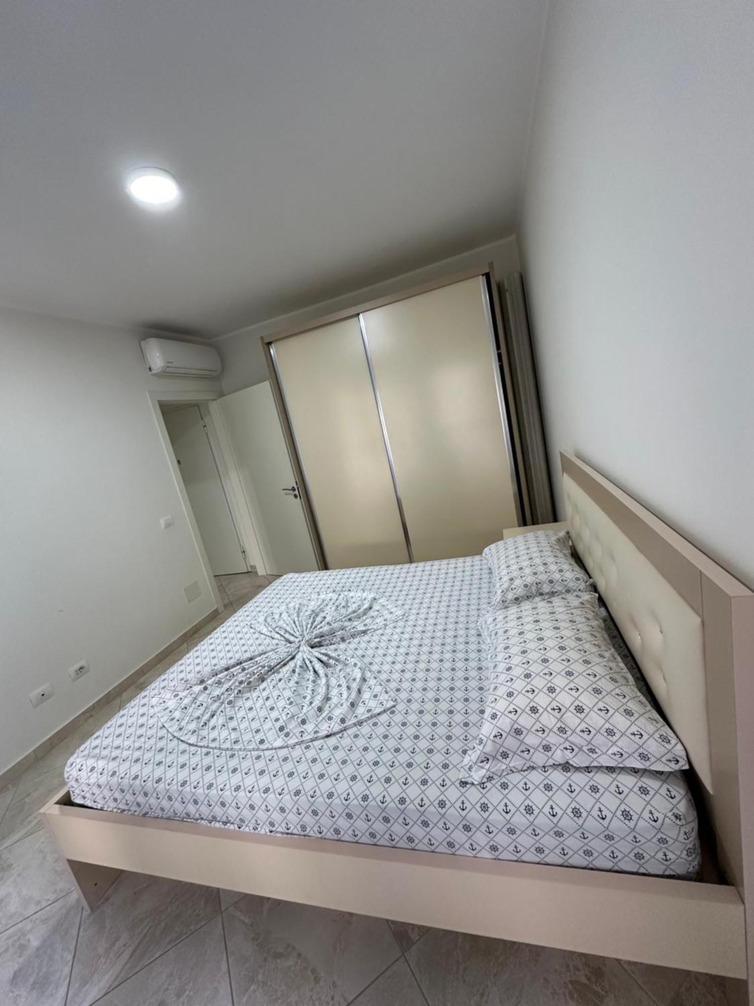 Holiday Apartments Shengjin Apartment *